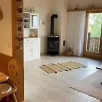 Im Haus Chistasteggli By Interhome Lägenhet Surcuolm